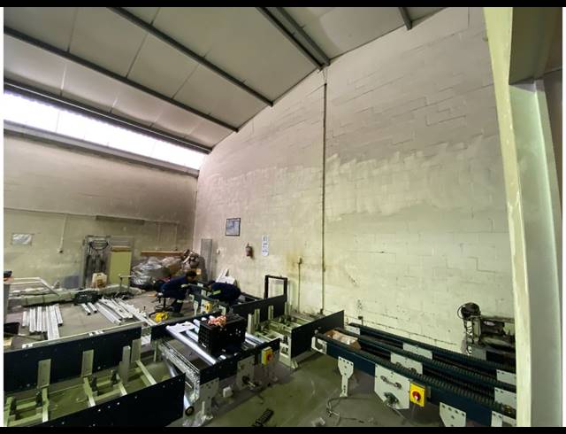 1,490M² WAREHOUSE FOR SALE IN KILLARNEY GARDENS